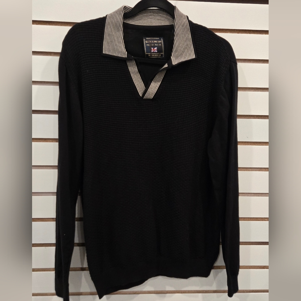 Men's Navy V-Neck Knit Sweater with Striped Collar